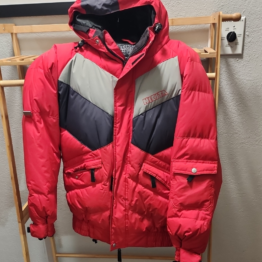 Nikita Red & Black Retro Style Snowboarding Jacket